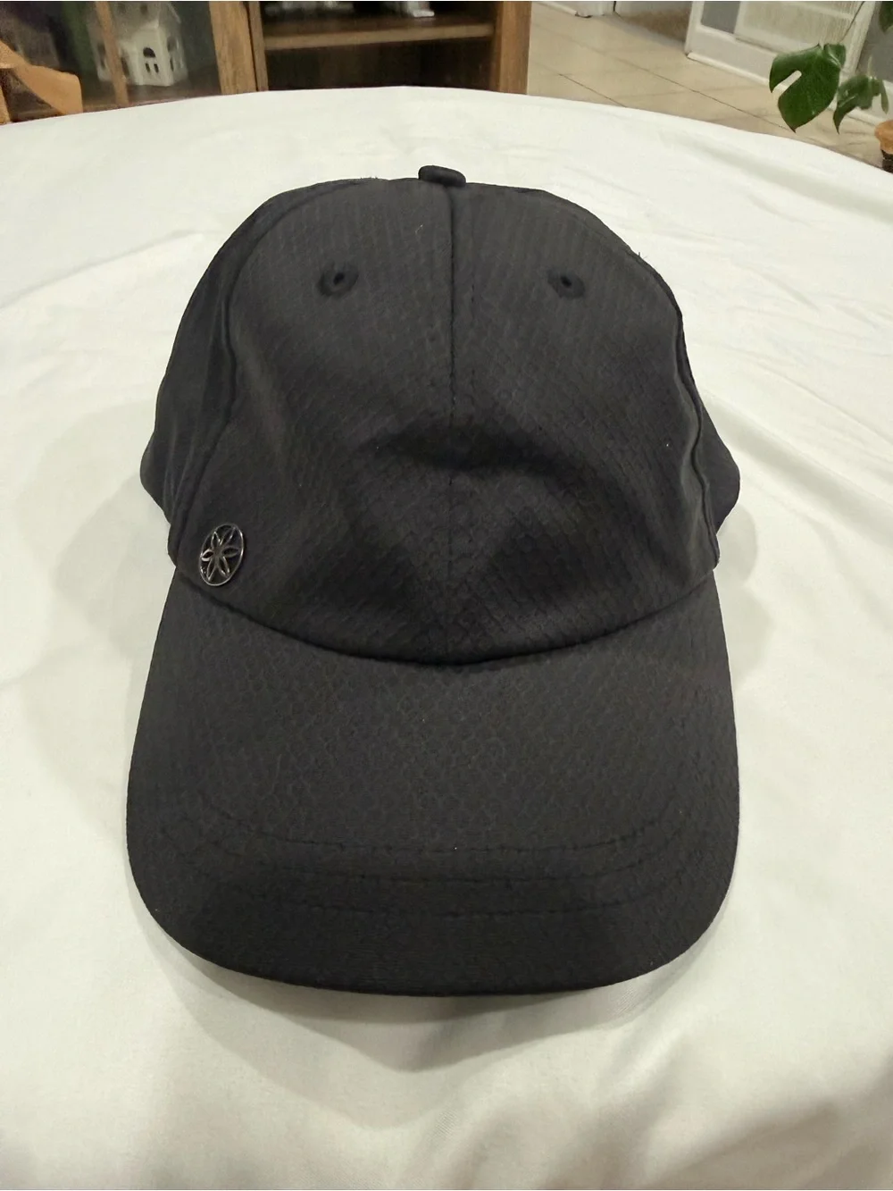 GAIAM Black Textured Hat with Subtle Logo Tag